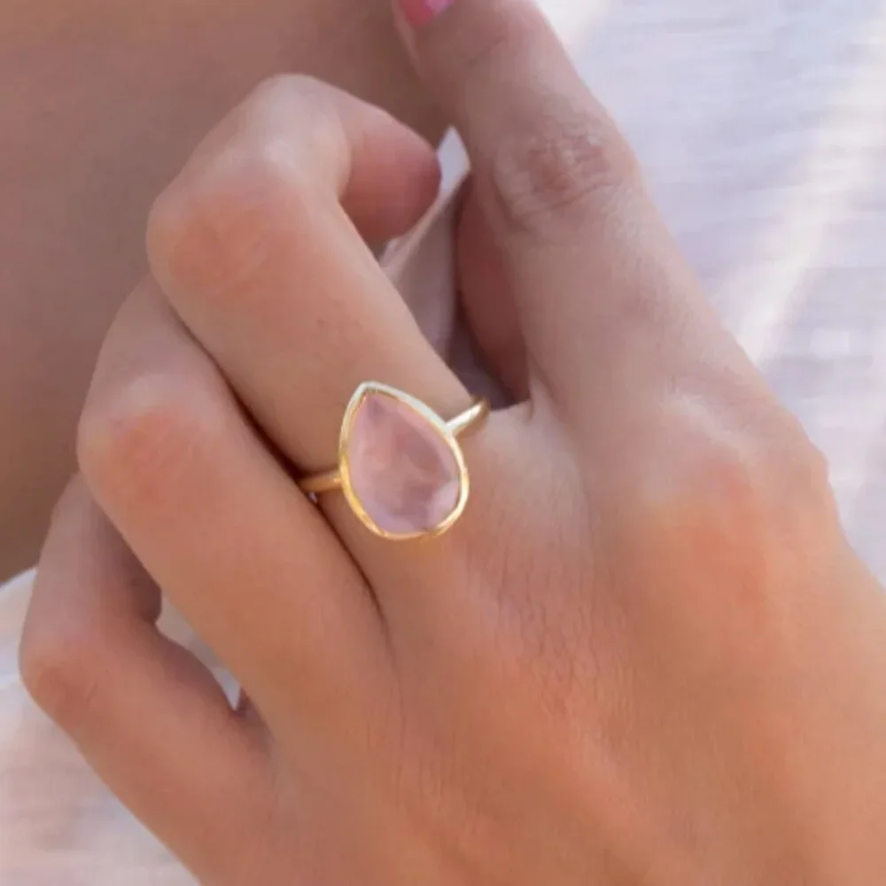 Rose Quartz Tear Drop Ring ~ 18k Gold Plated ~ Ring Size 6 - Picture 2 of 6